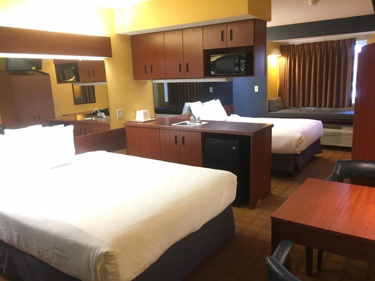 Microtel & By Wyndham 2*